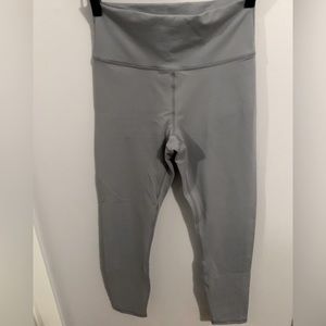 High Waisted PowerHold 7/8 Legging